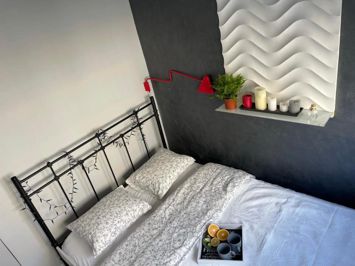 Grey Gucci Apartment City Center Warszawa Exteriör bild
