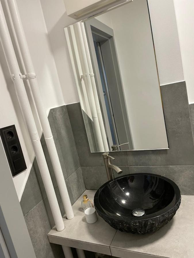 Grey Gucci Apartment City Center Warszawa Exteriör bild